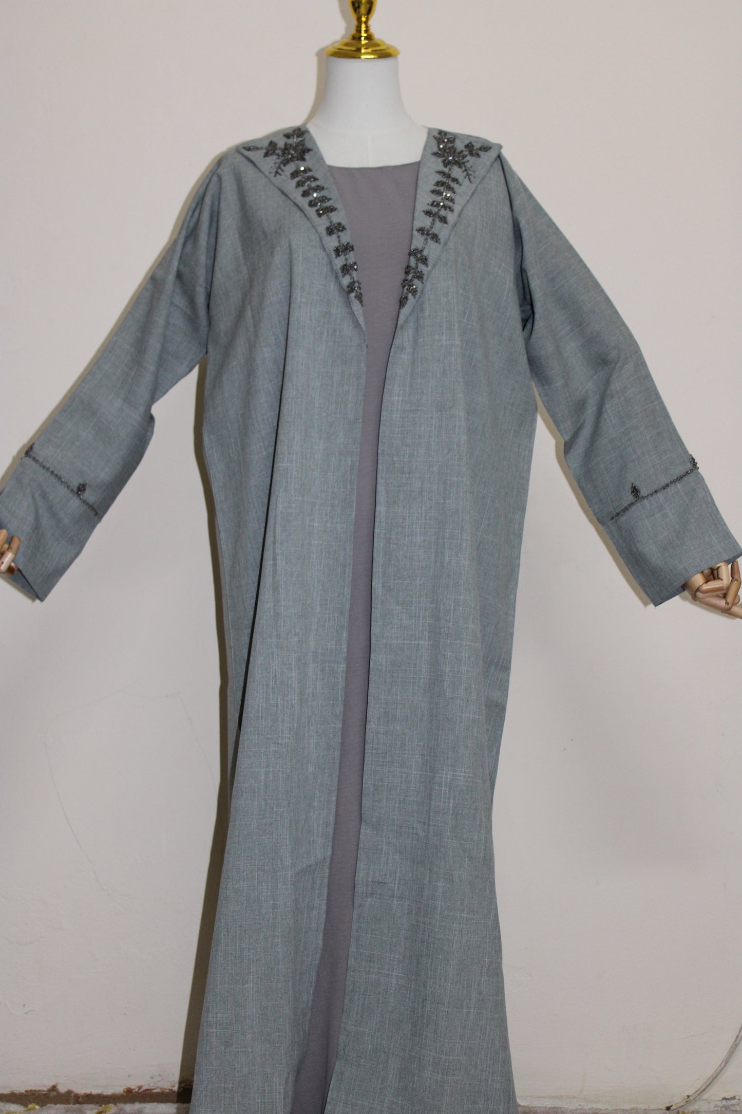 gray 2 piece sparkles on collars