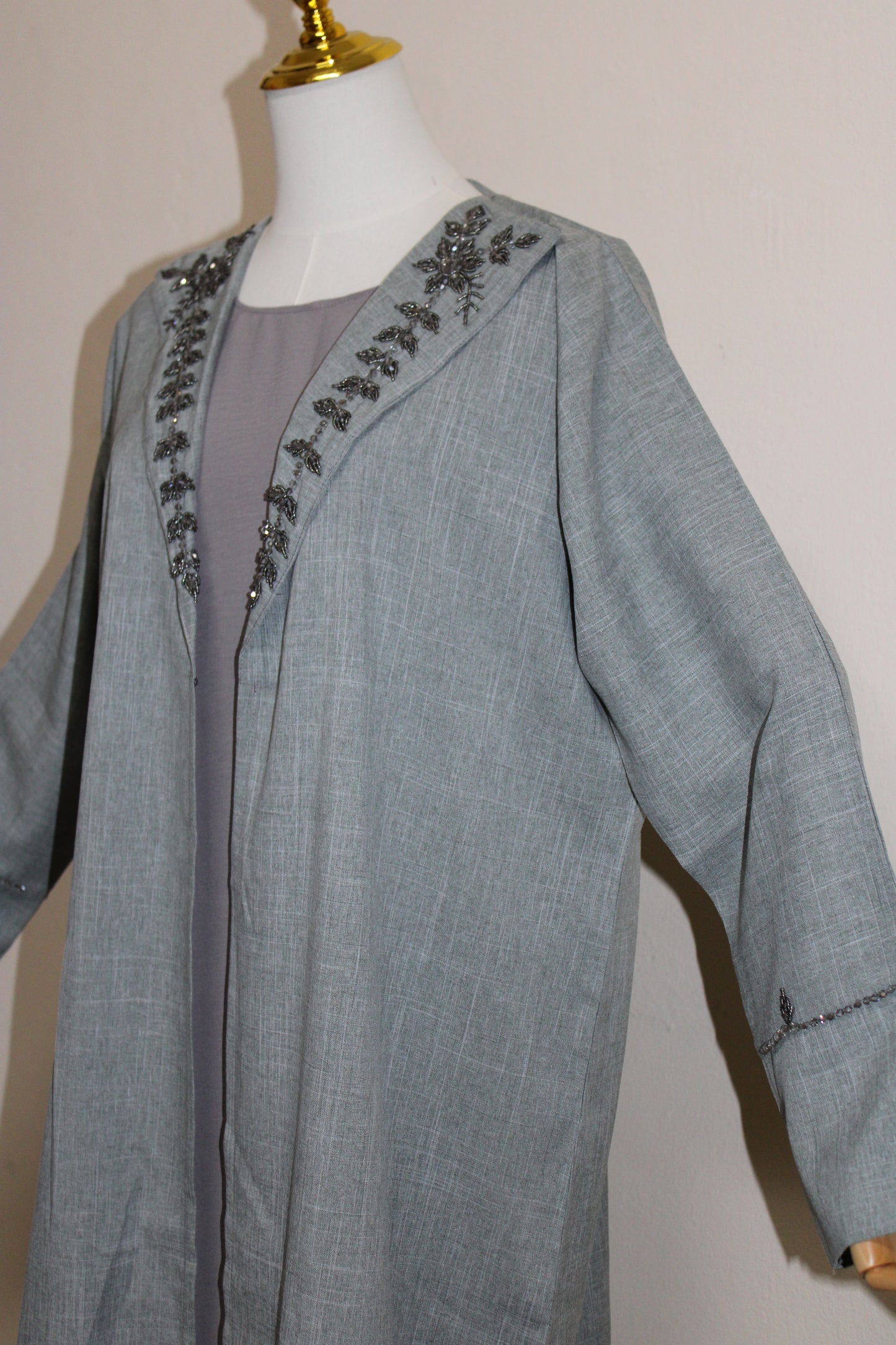 gray 2 piece sparkles on collars