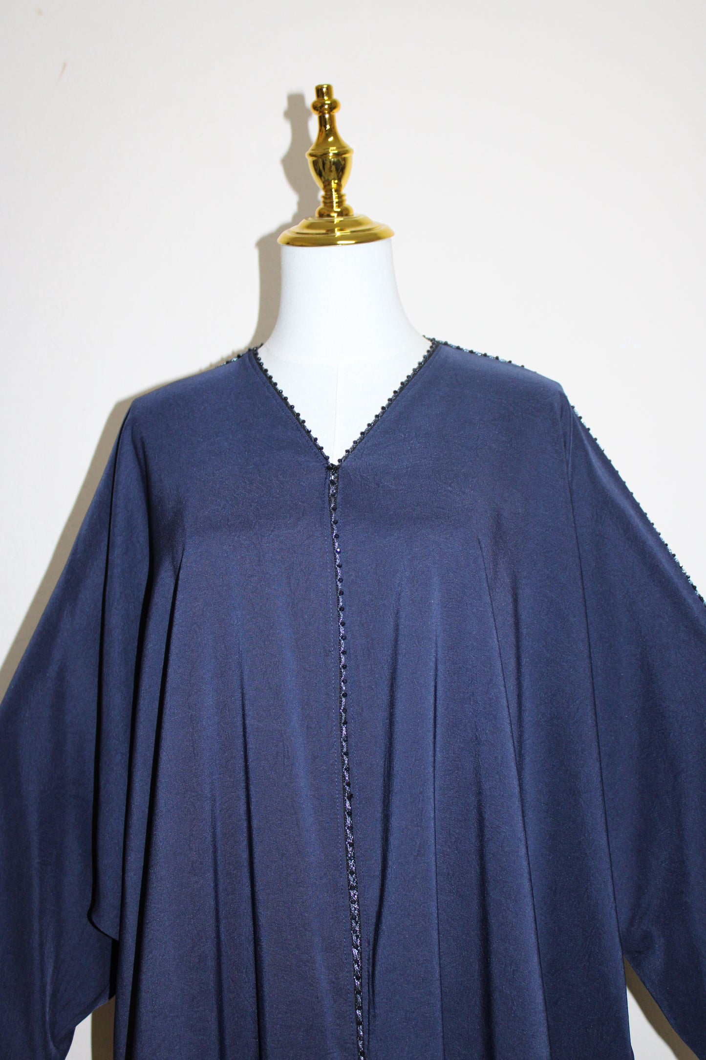 Navy Blue Edge Flow