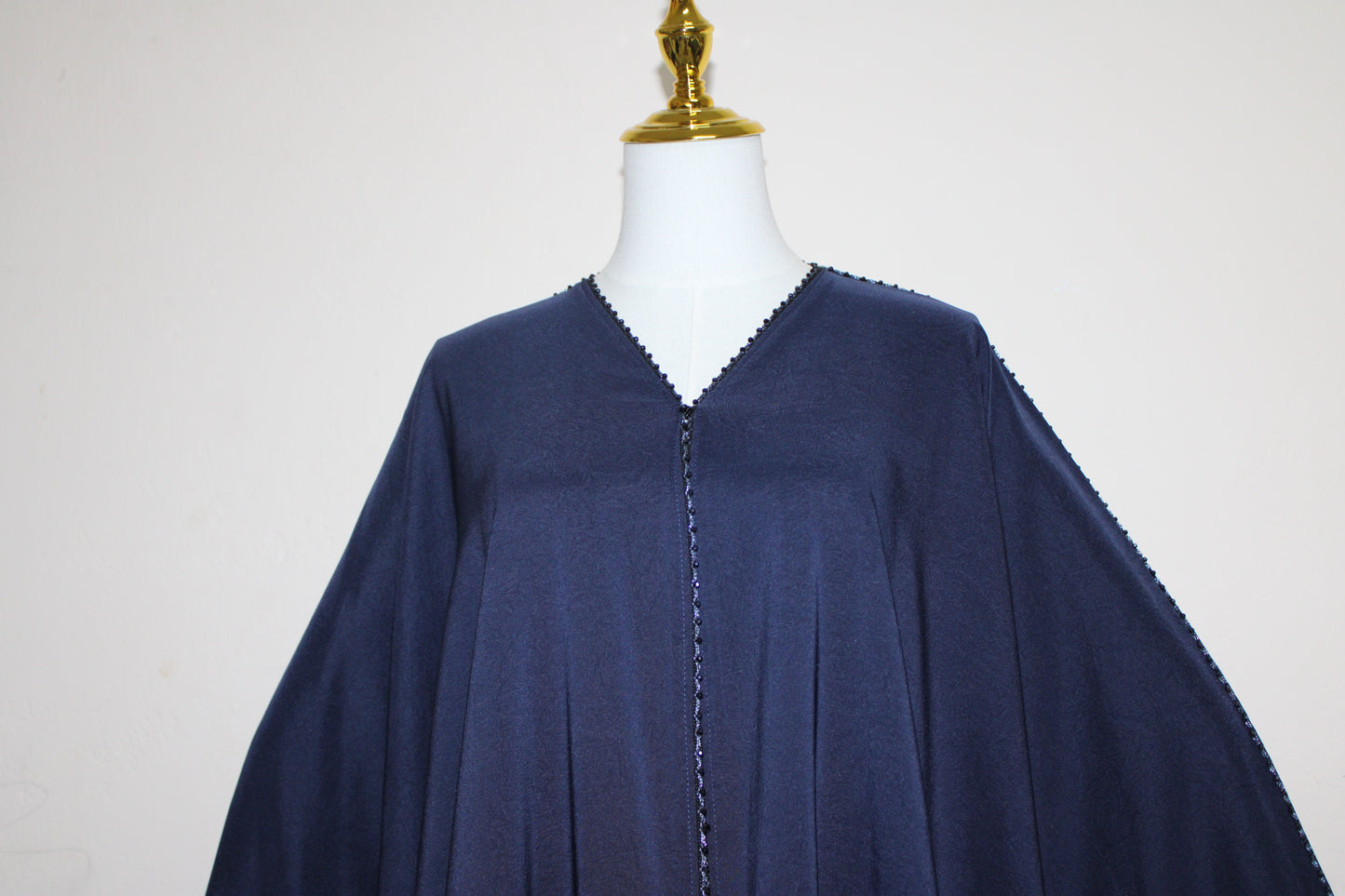 Navy Blue Edge Flow